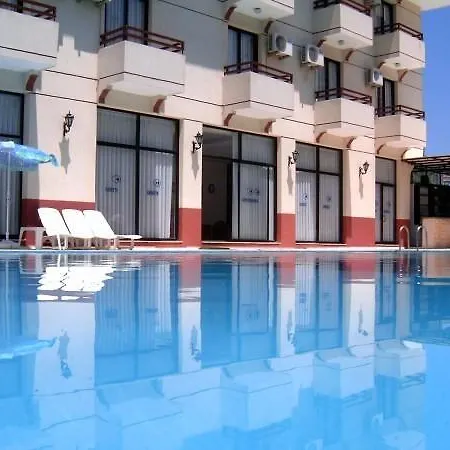 Kanarya 3* Çeşme