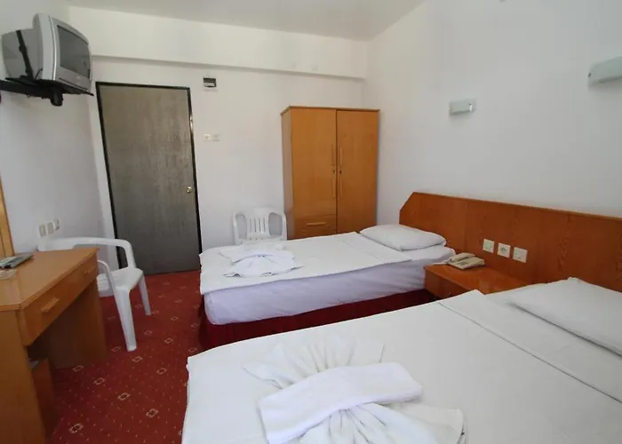 Otel Kanarya Çeşme