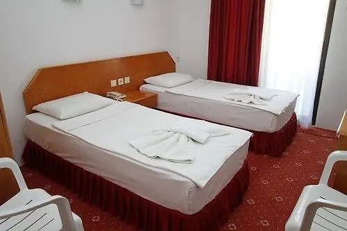 Otel Kanarya 3*