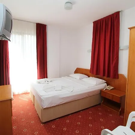 Kanarya Cesme