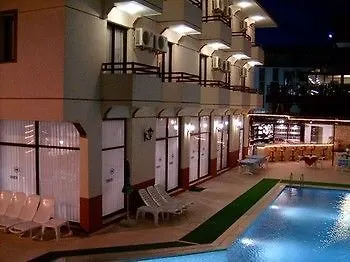 Kanarya Cesme