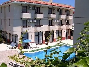 Kanarya Hotel Çeşme